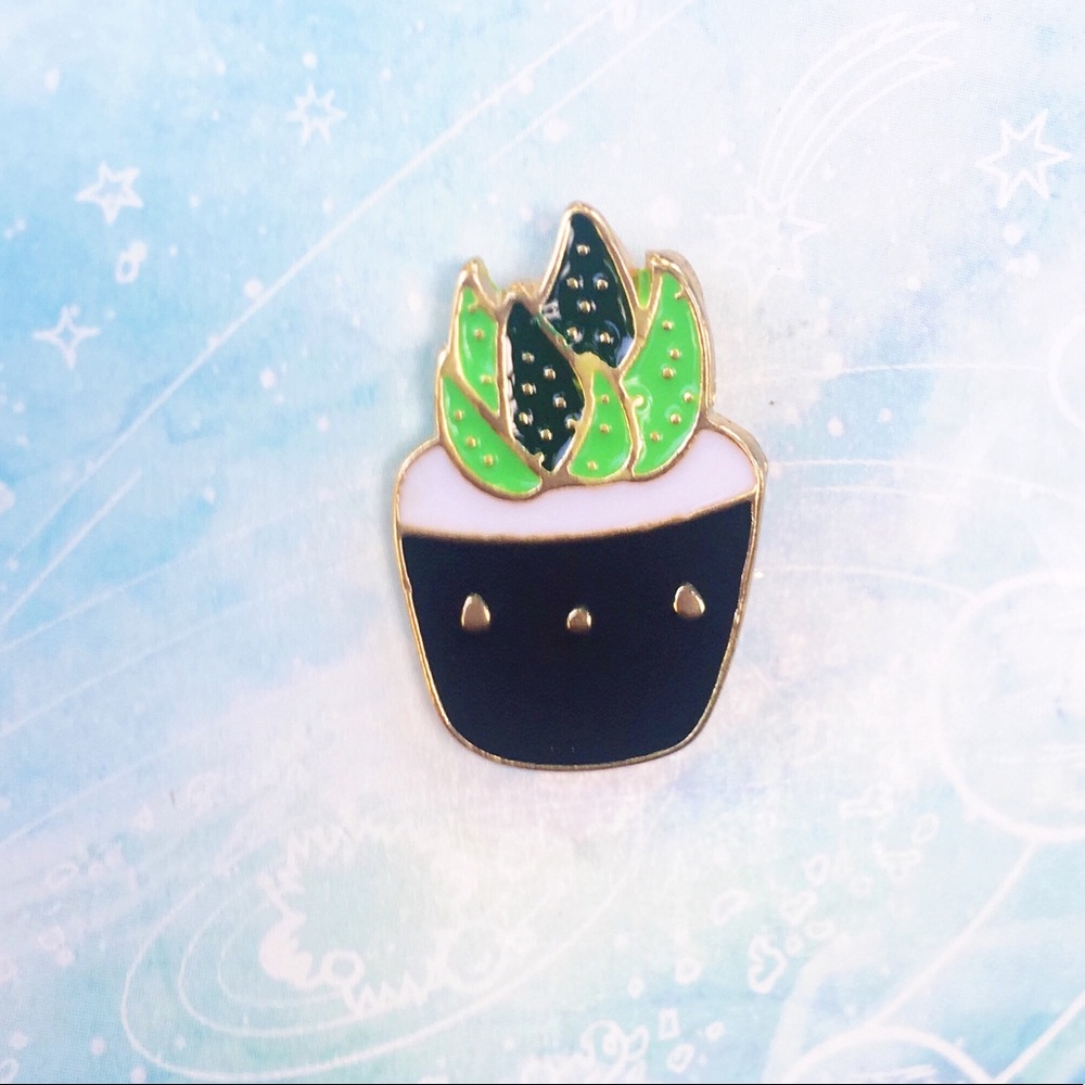 ✨ Succulent Pin ✨ - Picture 4 of 5